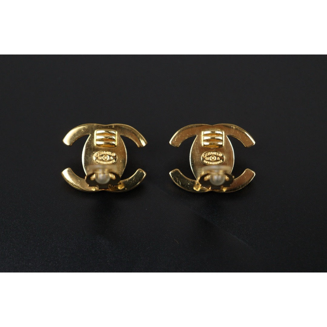 Very Good ( Rank A) ｜CHANEL Vintage 18K Gold Plating Rhinestone Earrings  ｜S24112512
