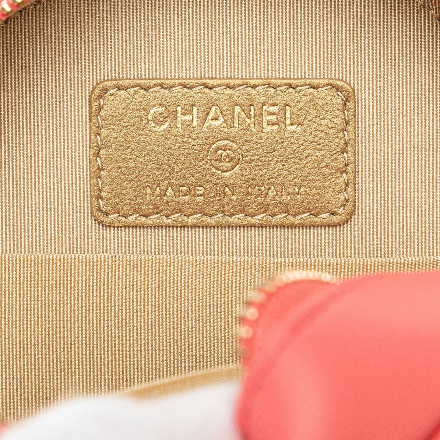 Pink Chanel CC Quilted Lambskin Pearl Crush Round Clutch with Chain Crossbody Bag