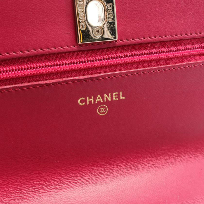 Chanel Quilted Trendy CC Wallet On Chain