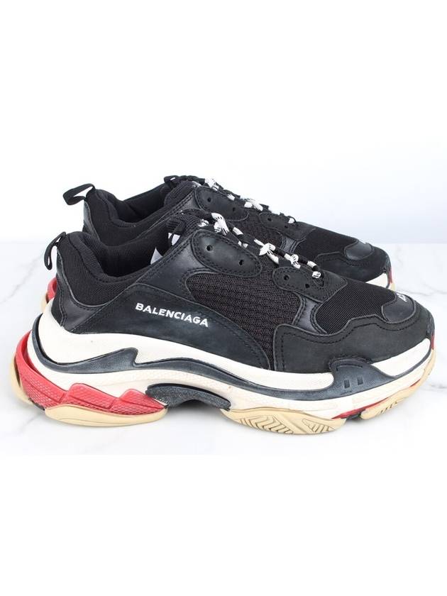 Luxury Balenciaga  Triple S black red sneakers 41 5 265