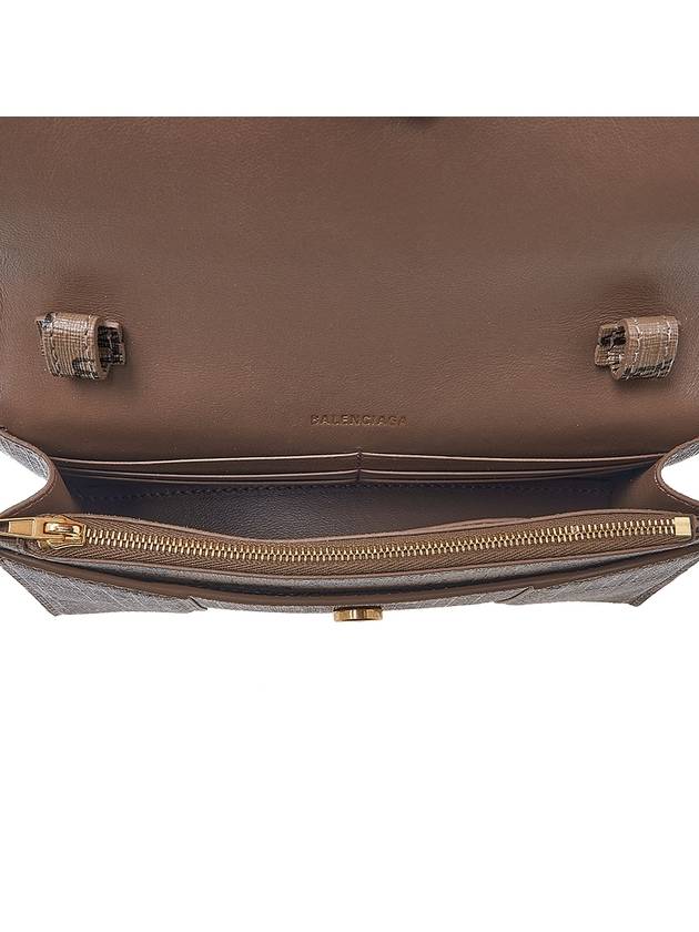 Luxury Balenciaga  Hourglass BB Monogram Chain Long Wallet Brown
