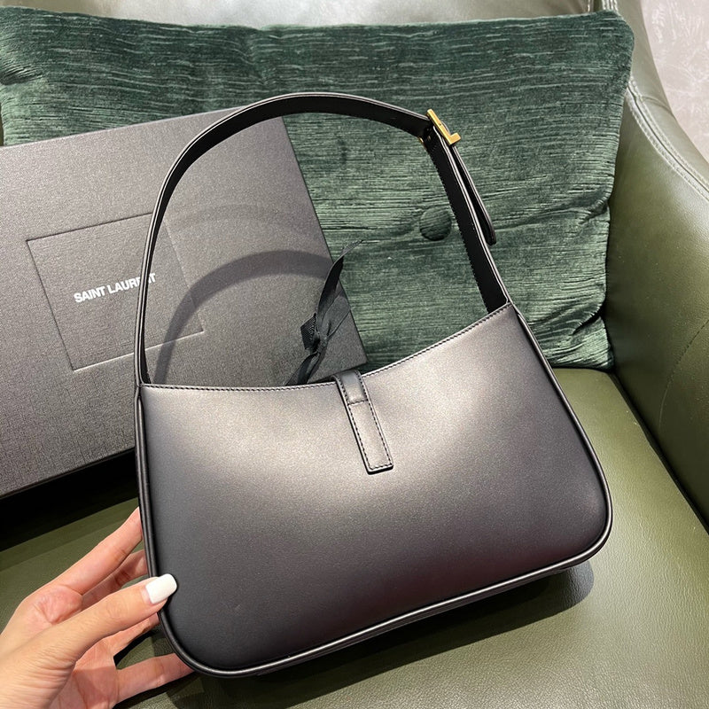 Yves Saint Laurent - Bags - The Wells Bags  478