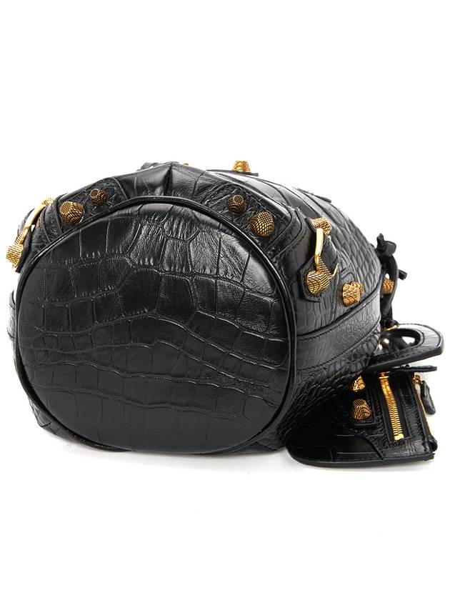 Luxury Balenciaga  Le Cagole XS Leather Bucket Bag Black