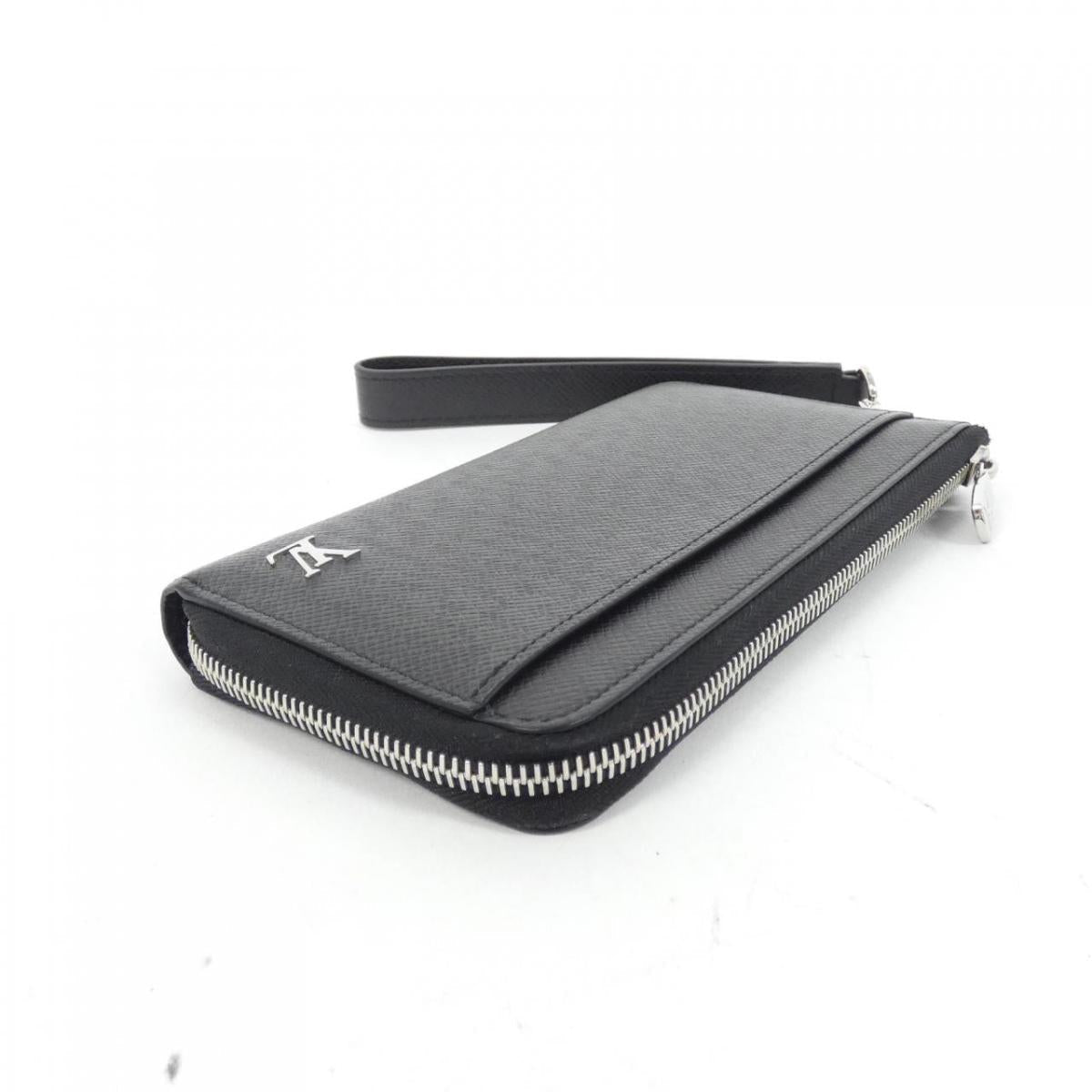 Louis Vuitton Taiga Zippy Dragon M69409 Wallet