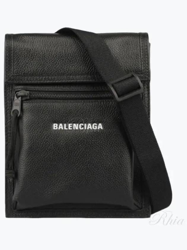 Luxury Balenciaga  Explorer Pouch Cross Bag Black