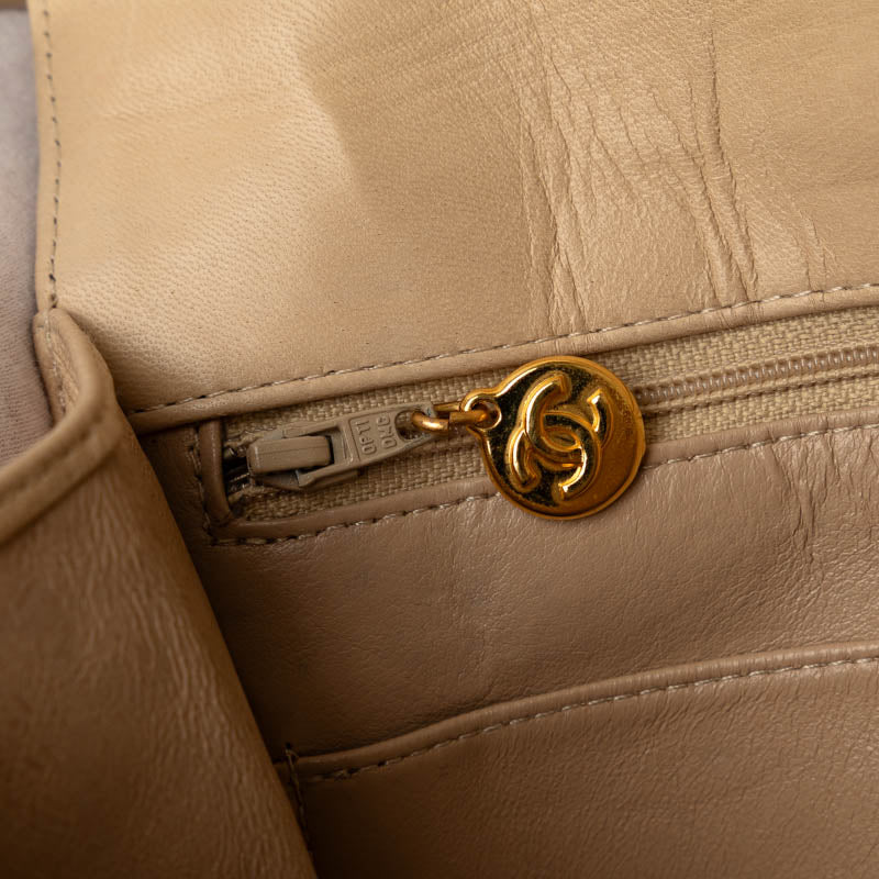 CHANEL Vintage Flap Shoulder Bag Lambskin Beige Ladies