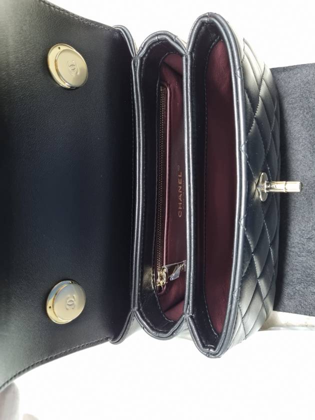 Gold CC Logo Flap Cross Bag Black Chanel