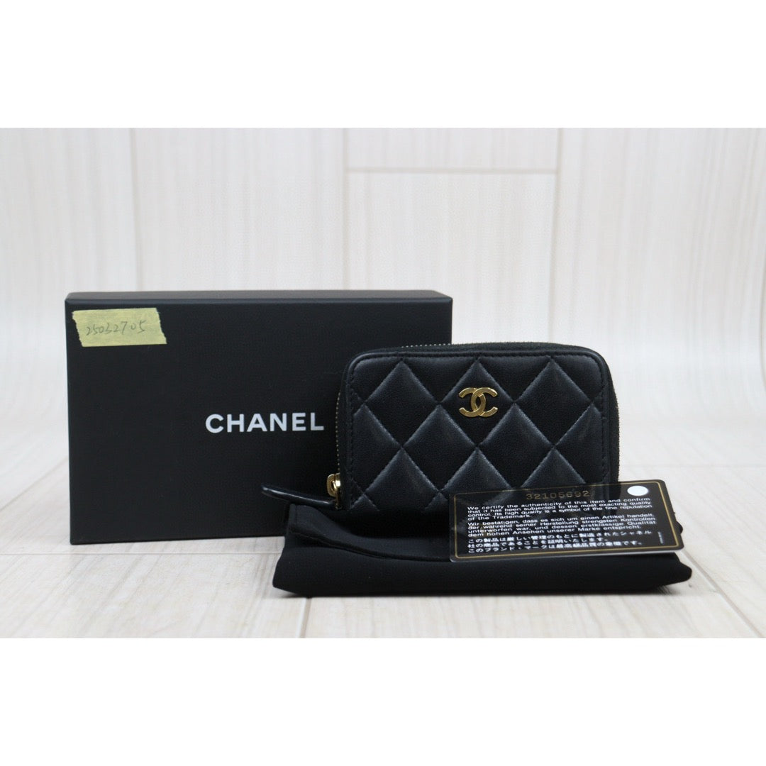 Good ( Rank AB)｜CHANEL Lambskin Card Holder Black Made In 2022 - 2023 Year｜25032705