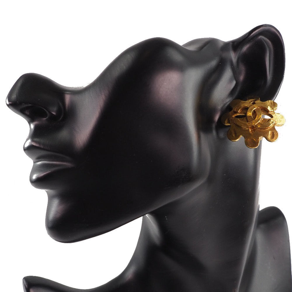 CHANEL Earring Plated Gold gold vintage flour COCO Mark Women Used