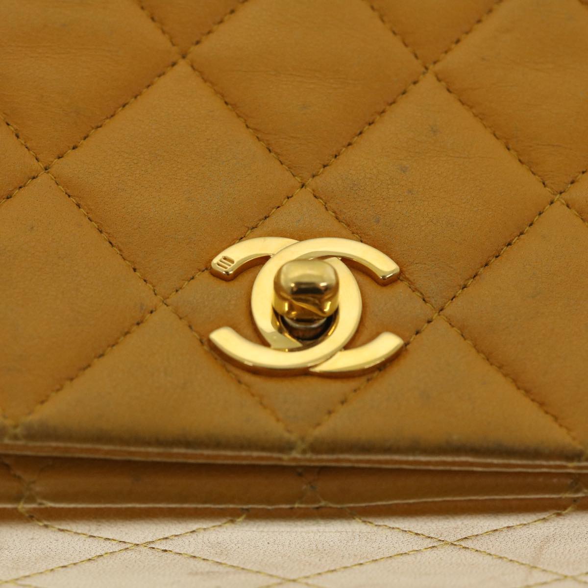 Top Quality Chanel Matelasse Turn Lock Chain Shoulder Bag Lamb Skin Orange CC Auth 51273A