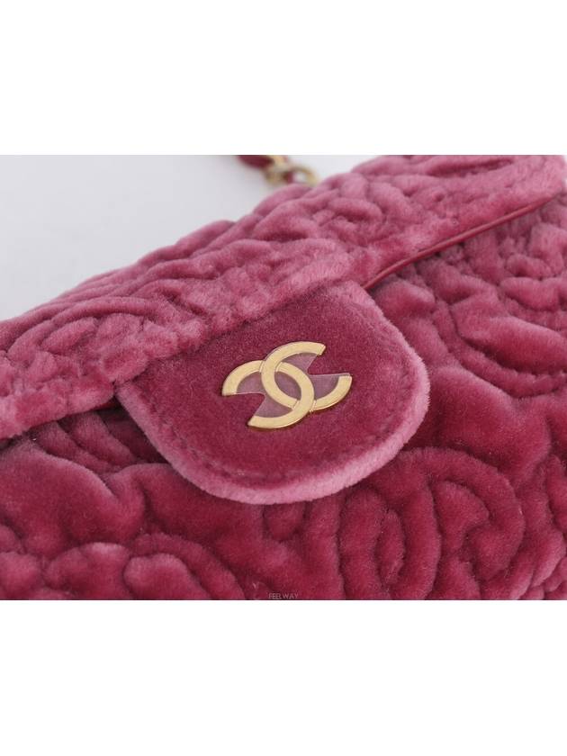 women cross bag Chanel