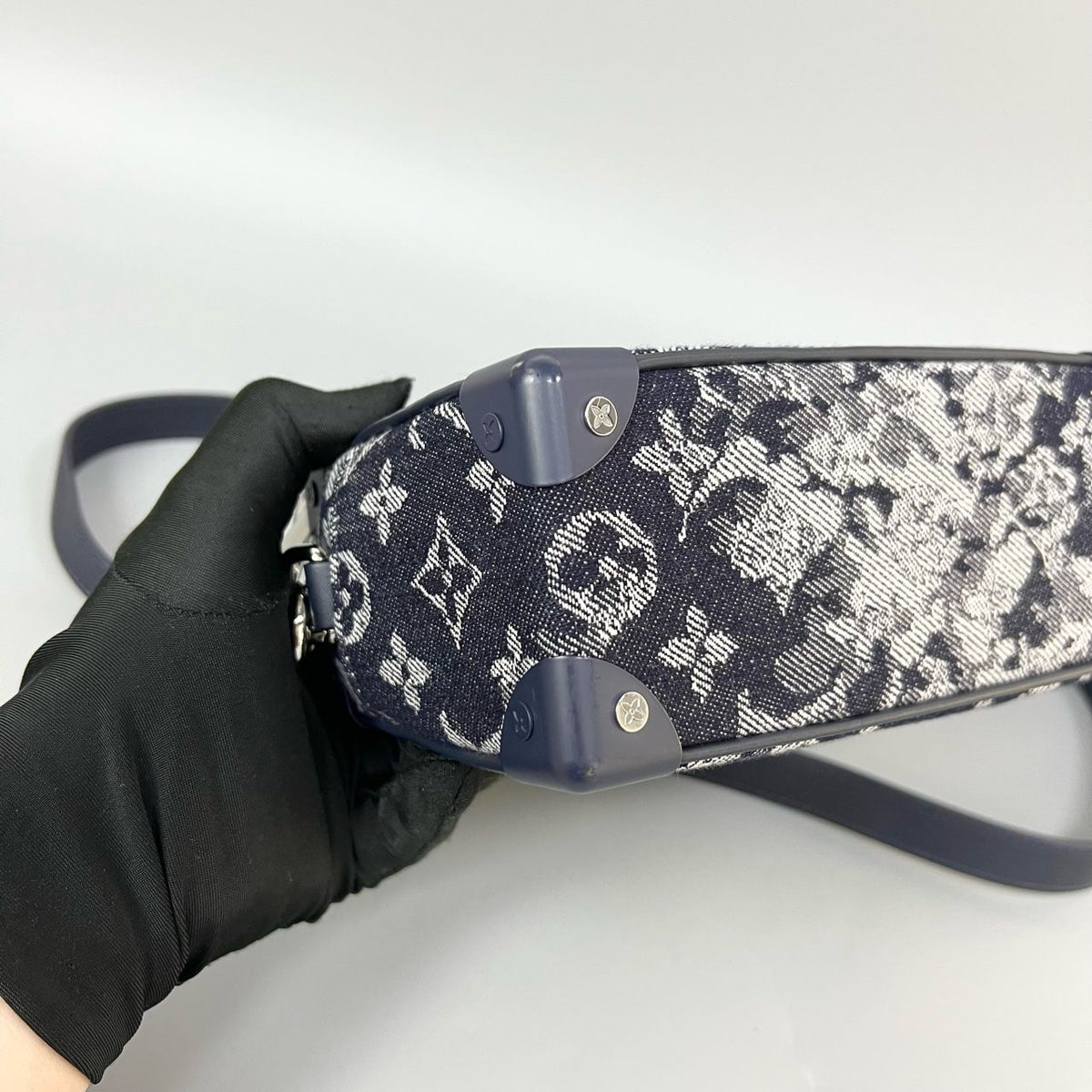 Preloved Louis Vuitton Soft Trunk 18.5*12.9*7.8cm Dark blue XJ10962