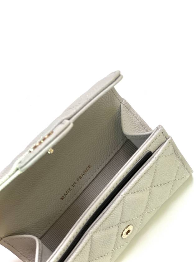 Classic Gold Logo Grained Shiny Calfskin Card Wallet Light Grey Chanel