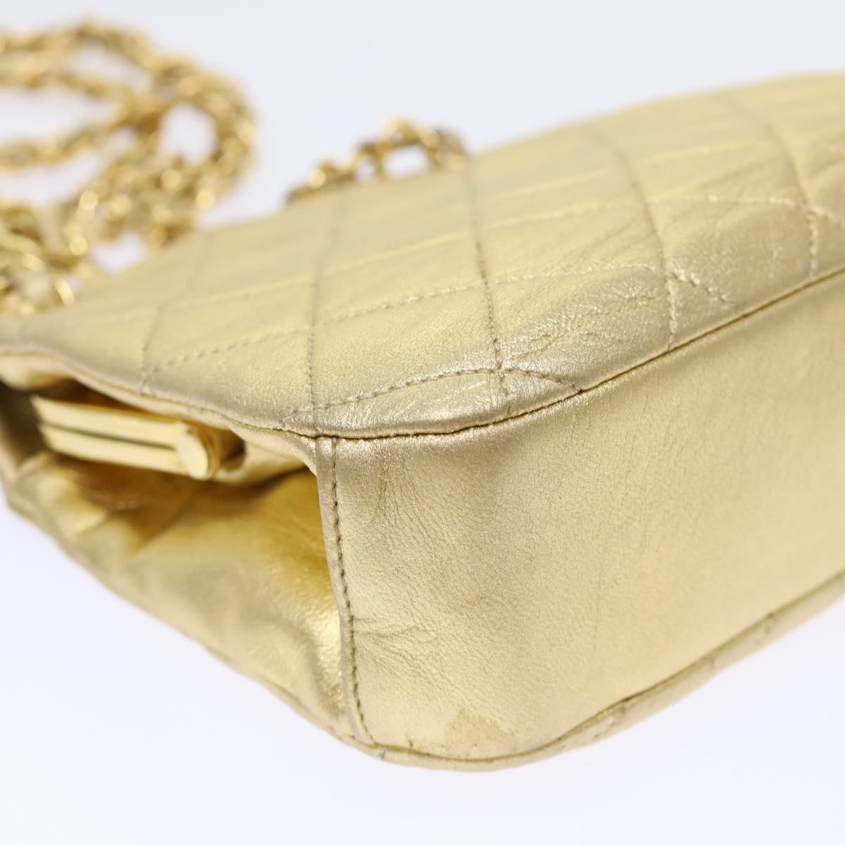 Top Quality Chanel Matelasse Chain Shoulder Bag Leather Gold CC Auth 53015A