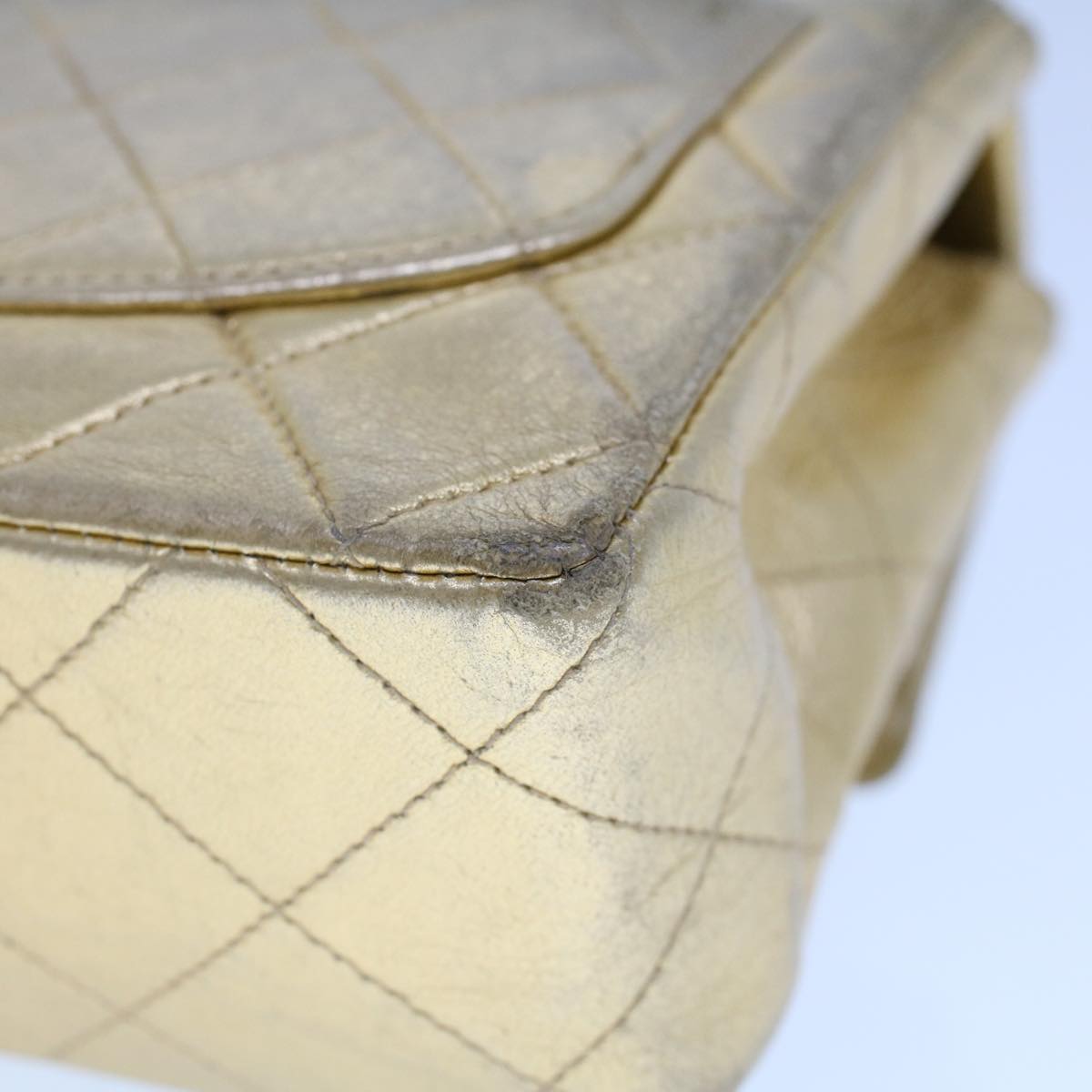 Top Quality Chanel Matelasse Turn Lock Chain Shoulder Bag Lamb Skin Gold CC Auth 53752A