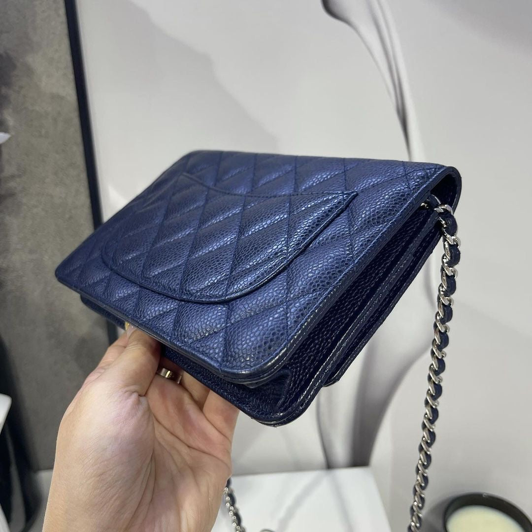 Caviar Wallet on Chain Navy Blue SHW