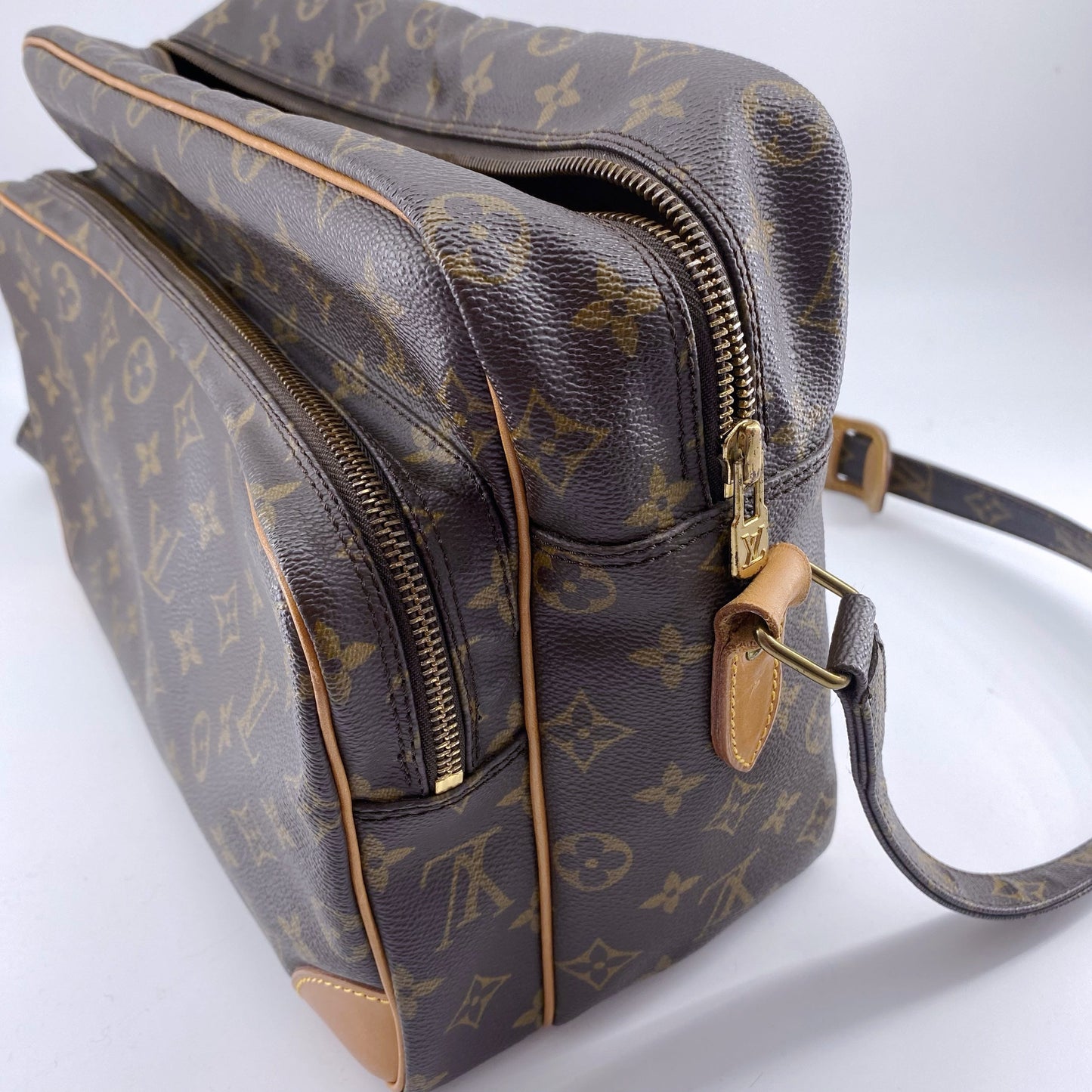 Louis Vuitton Nile Crossbody Bag