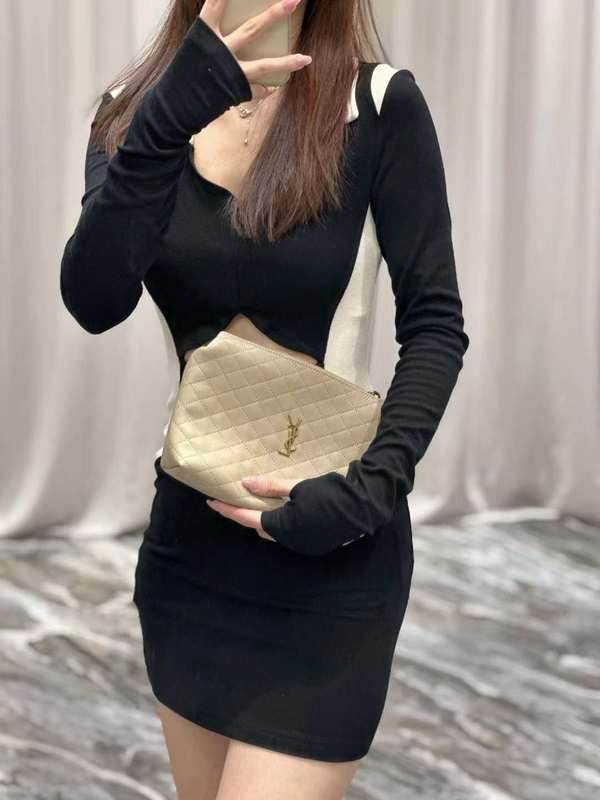 Yves Saint Laurent - Bags - The Wells Bags  641