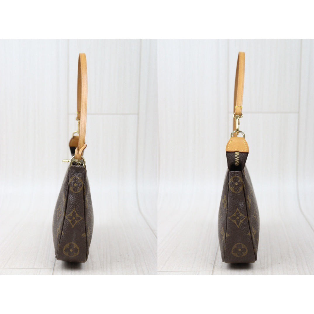 Rank AB ｜ LV Monogram Pochette Accessoires Vintage Model ｜24050620