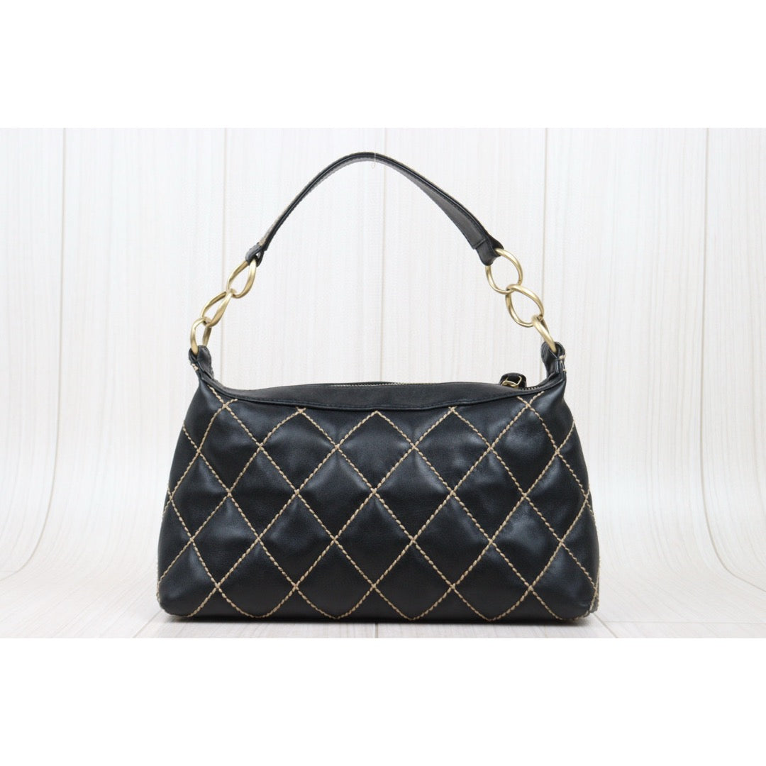 Good ( Rank AB)｜CHANEL Hobo Calf Leather Shoulder Bag  Made In 2003～2004Year｜25013106