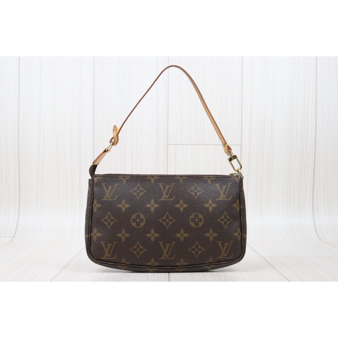 Rank AB ｜ LV Monogram Pochette Accessoires Vintage Model｜V24071112