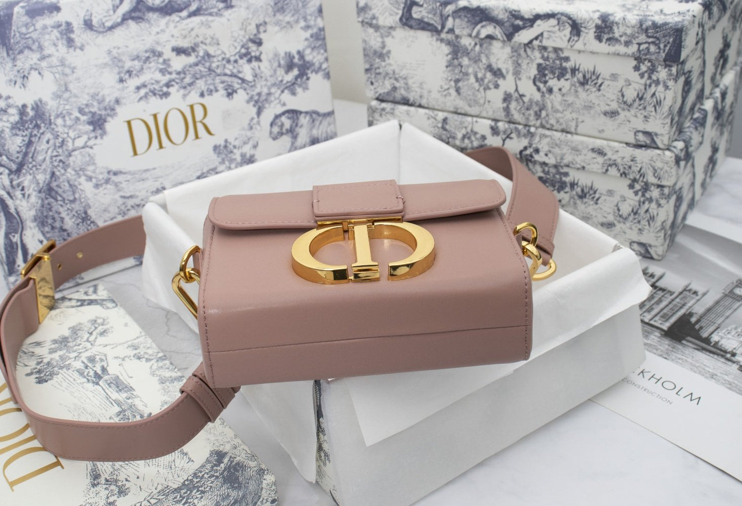 Luxury Handbags Christian Dior 240