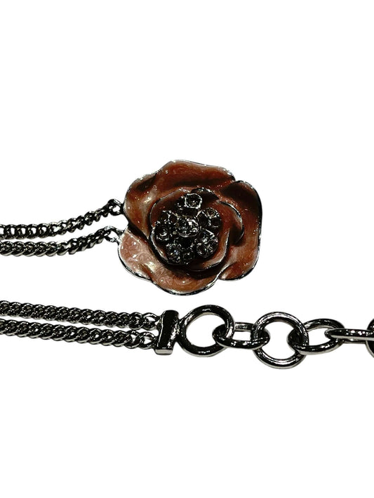 Chanel - ceinture chaîne argentée Camelia rose T80