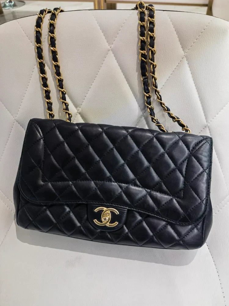 Chanel Mademoiselle Chic Flap Bag Quilted Lambskin B5-34