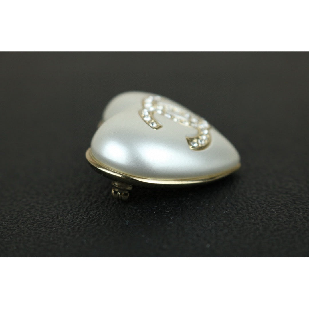 Excellent（Rank SA）｜ CHANEL Coco Mark Love  Rhinestone Plated Brooch White｜F25022001