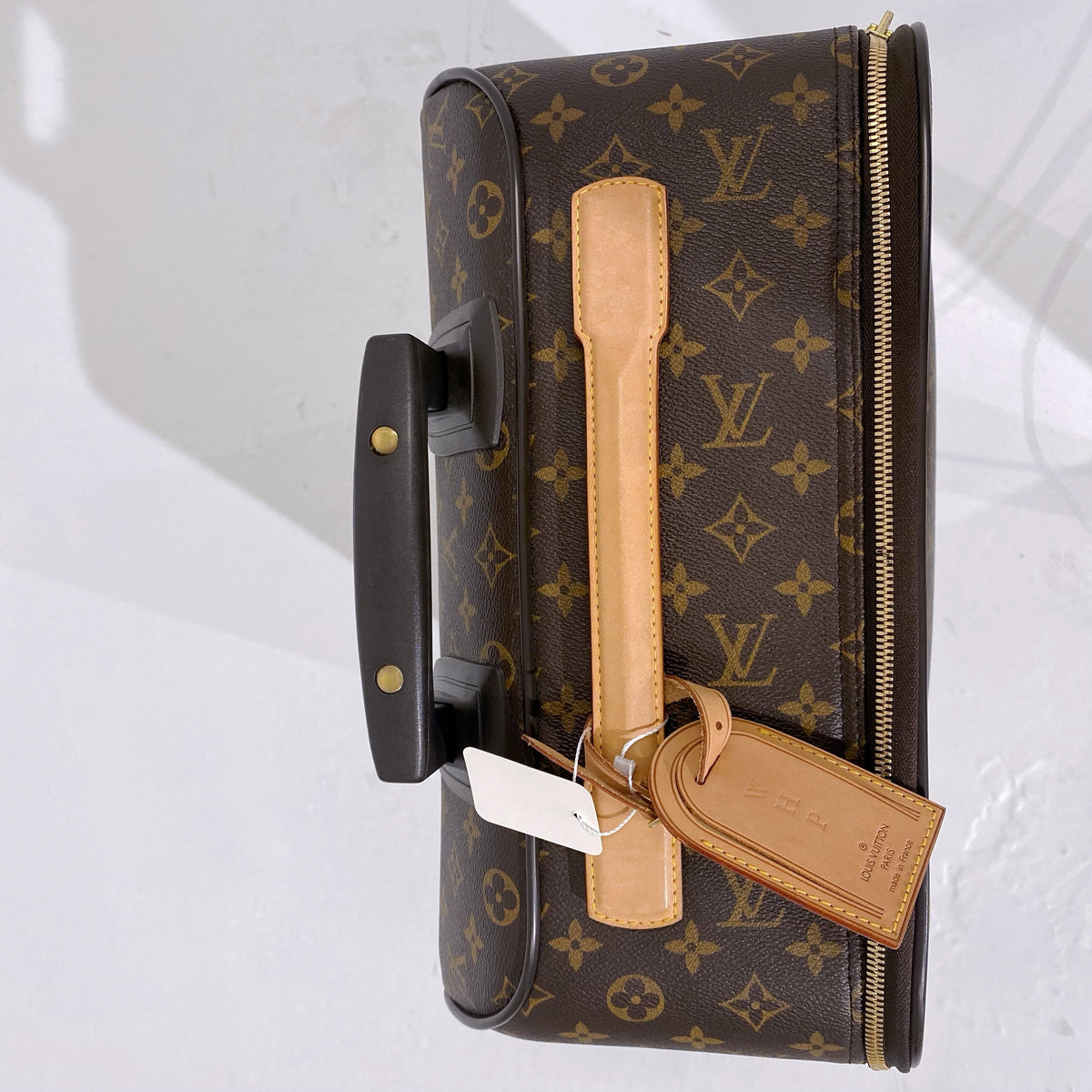Louis Vuitton pegase 55 carry on