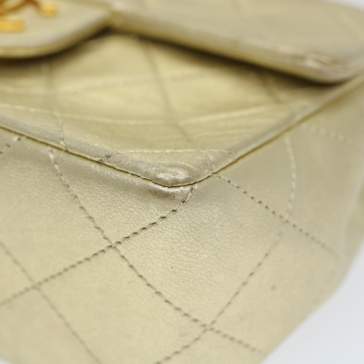 Top Quality Chanel Matelasse Chain Shoulder Bag Lamb Skin Gold CC Auth 58346A