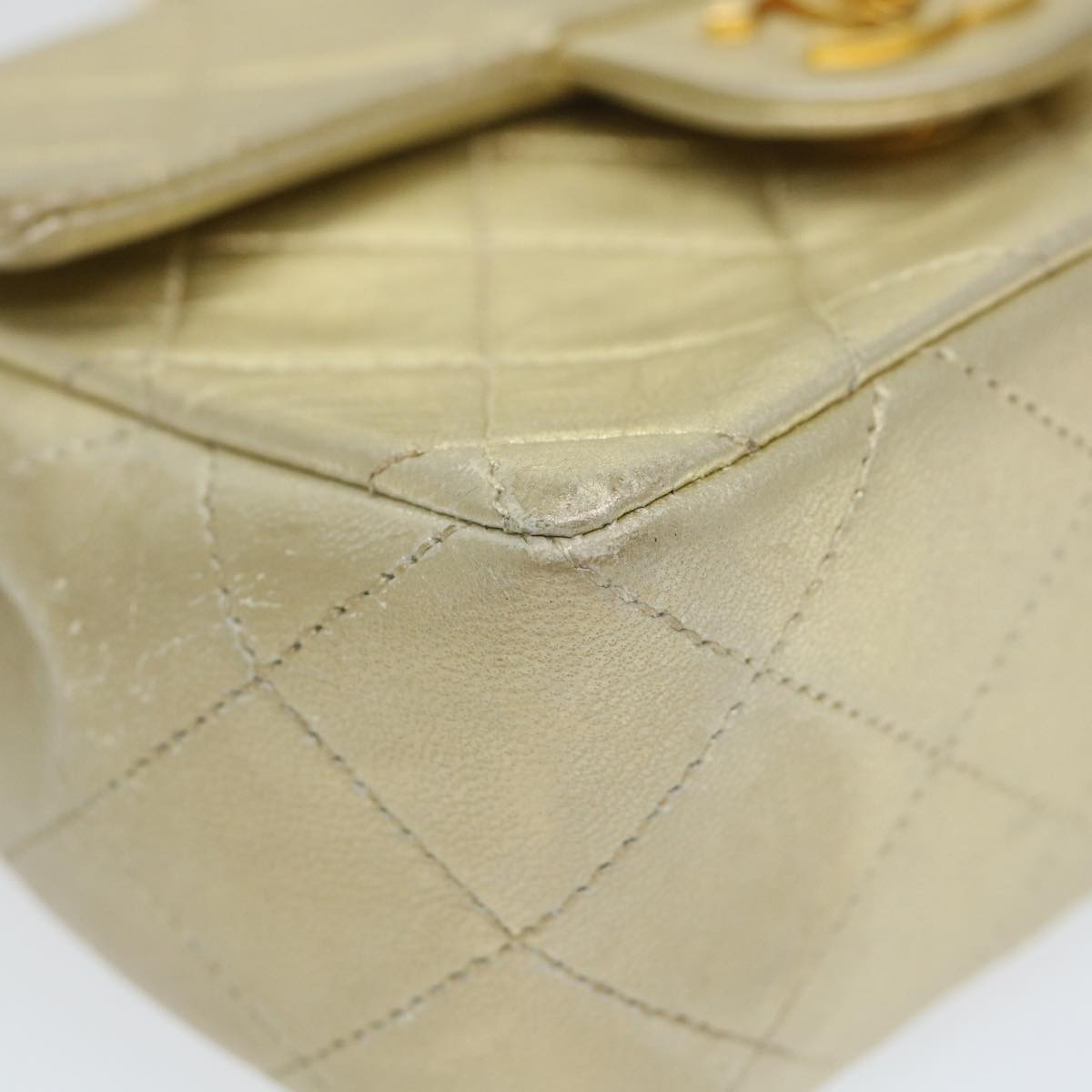 Top Quality Chanel Matelasse Chain Shoulder Bag Lamb Skin Gold CC Auth 58346A