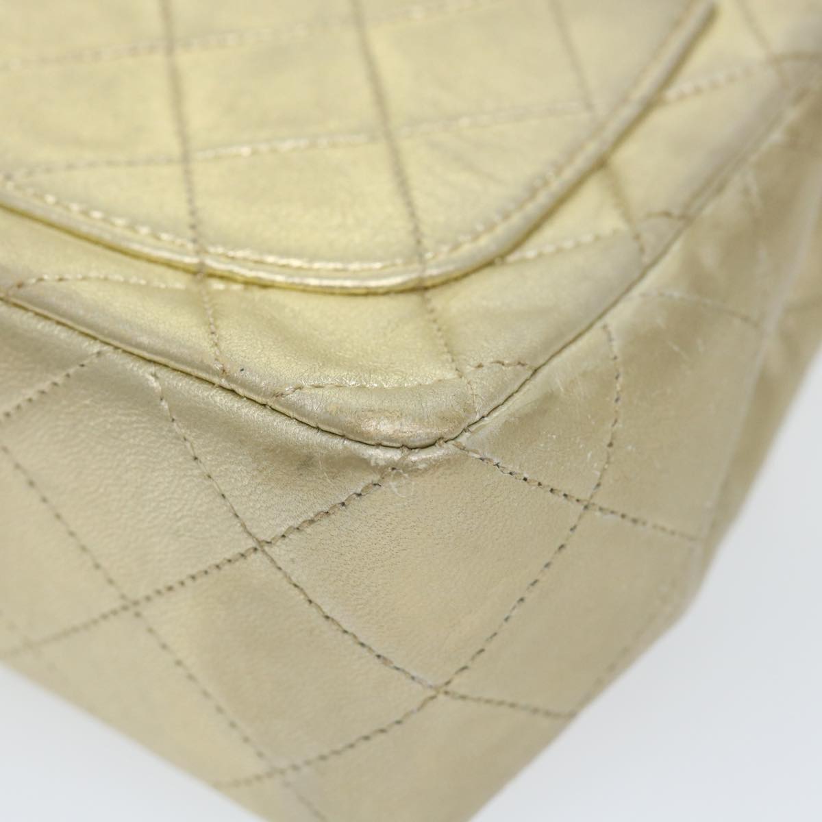 Top Quality Chanel Matelasse Chain Shoulder Bag Lamb Skin Gold CC Auth 58346A