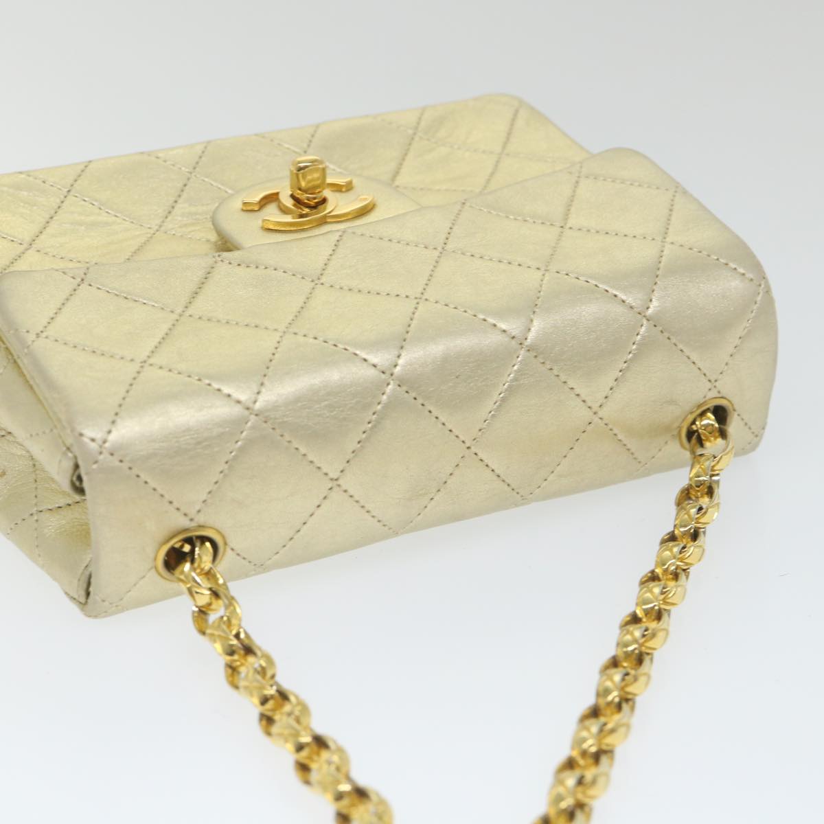 Top Quality Chanel Matelasse Chain Shoulder Bag Lamb Skin Gold CC Auth 58346A