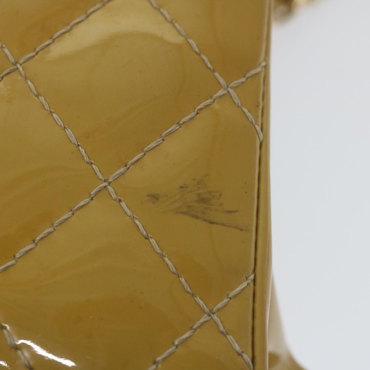 Top Quality Chanel Matelasse Chain Shoulder Bag Patent leather Yellow CC Auth 58350A