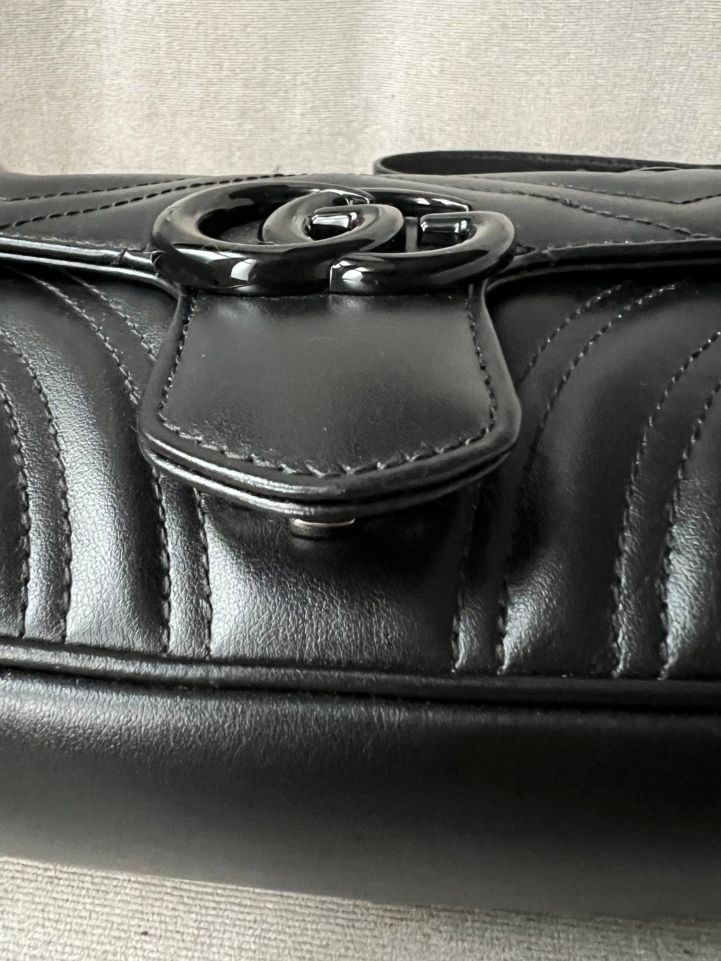 Gucci GG Black Marmont Mini Shoulder Bag