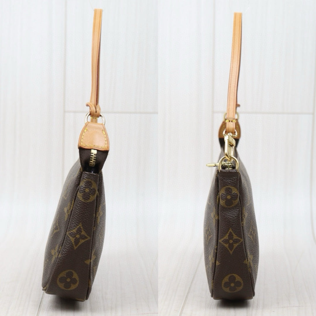 Very Good ( Rank A) ｜ LV Monogram Pochette Accessoires ｜25022608