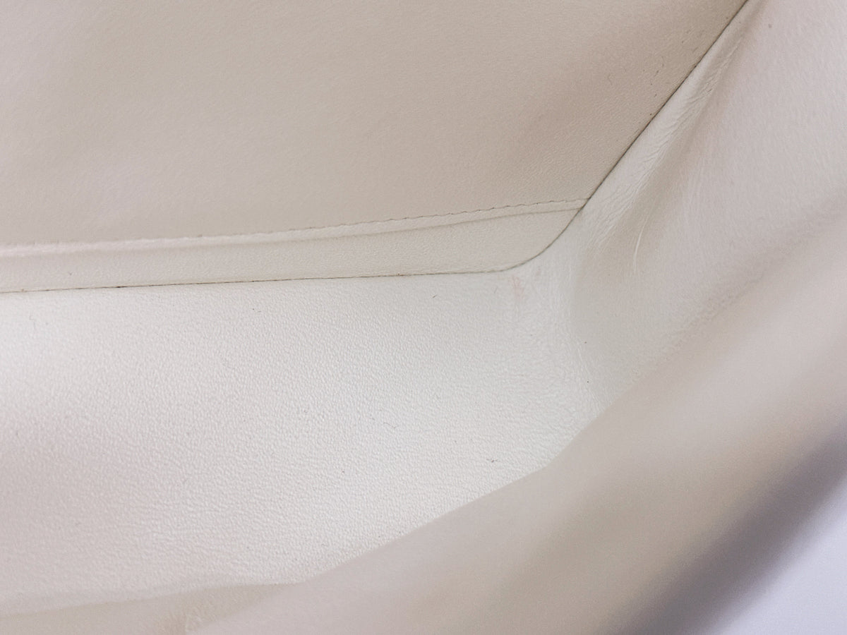Chanel White Caviar Medium Classic Double Flap Bag 1350 holo card