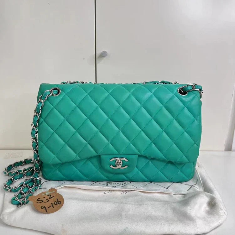 Chanel Timeless/Classique Handbag Leather Green Plain WD6-26