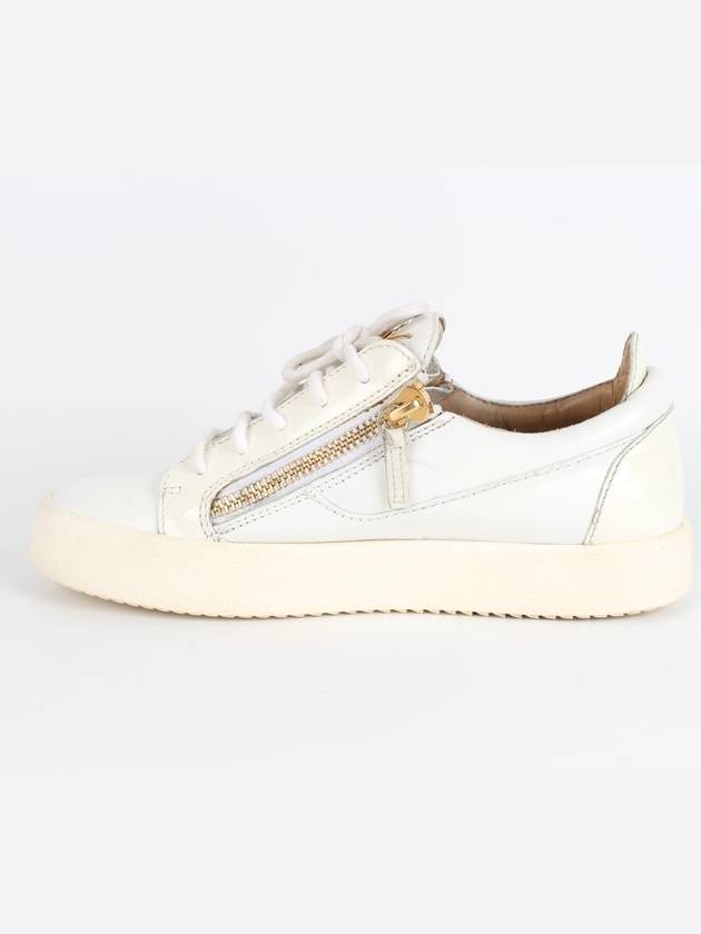 Luxury Balenciaga  Giuseppe Zanotti sneakers 39 260