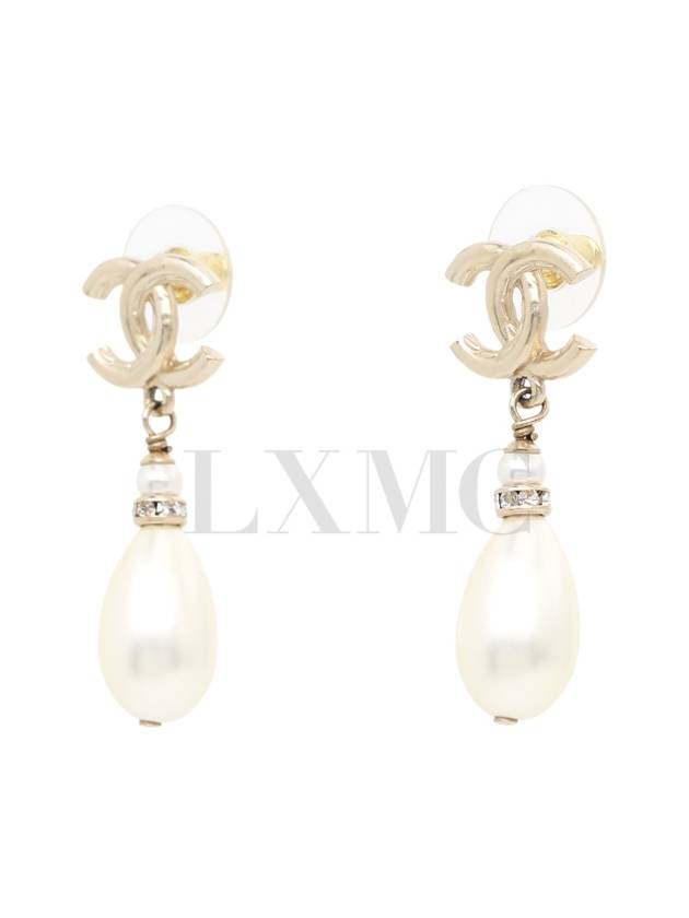 Pearl Earrings Showline CC Logo AB8513 Chanel