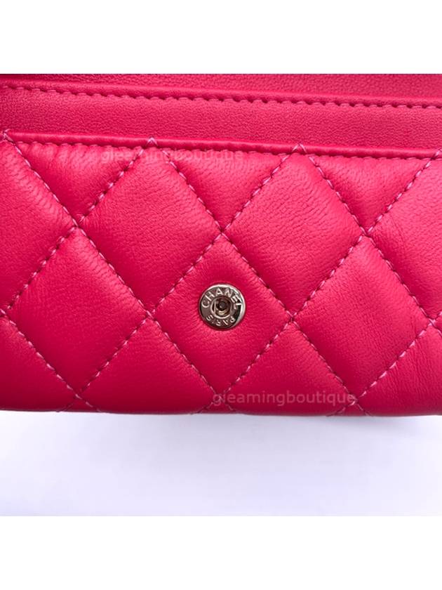 Gold Hardware CC Logo Classic Lambskin Flap Card Wallet Red Champagne Chanel