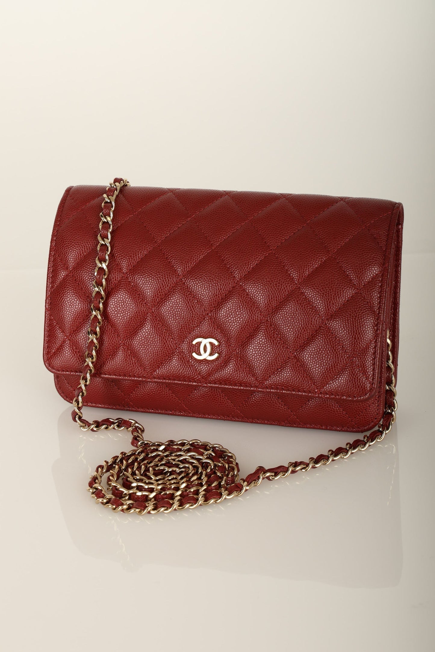 Chanel 2019 Caviar Wallet on Chain