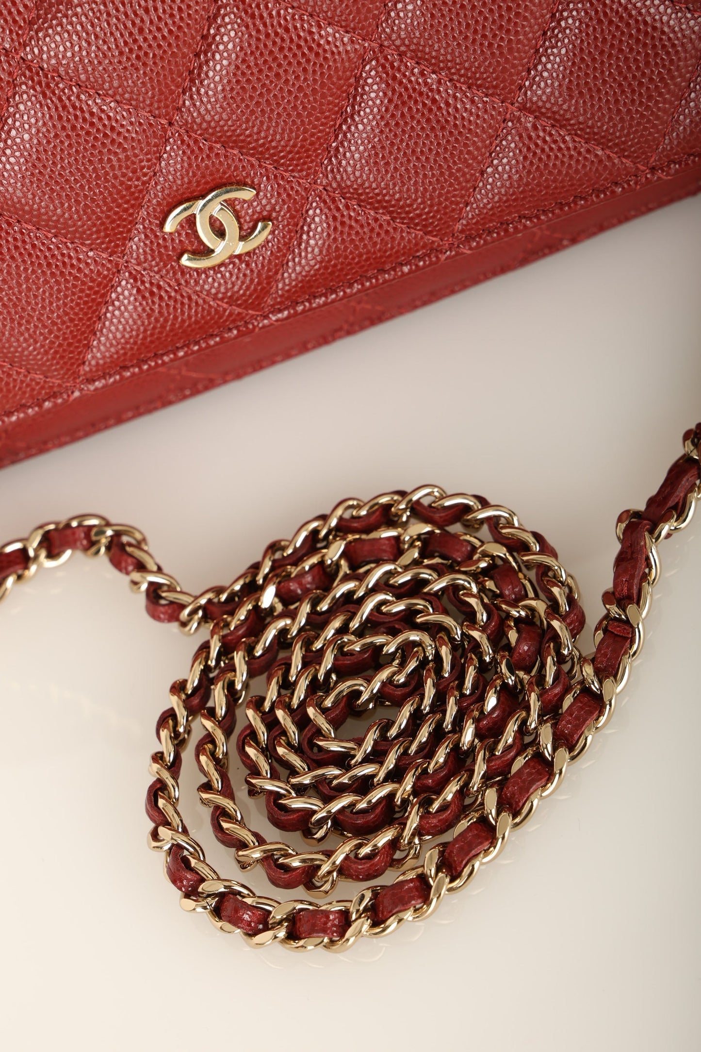 Chanel 2019 Caviar Wallet on Chain