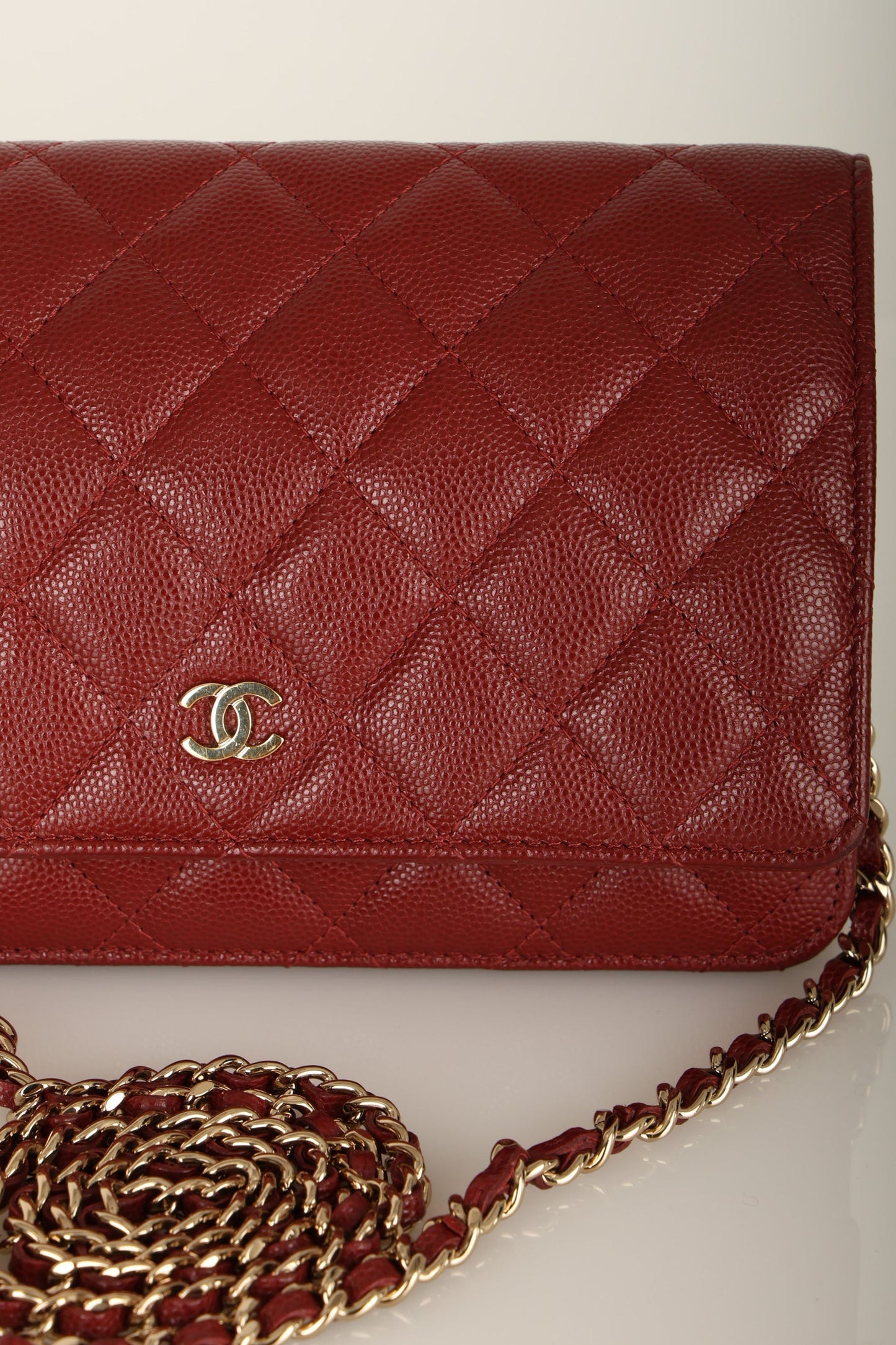 Chanel 2019 Caviar Wallet on Chain