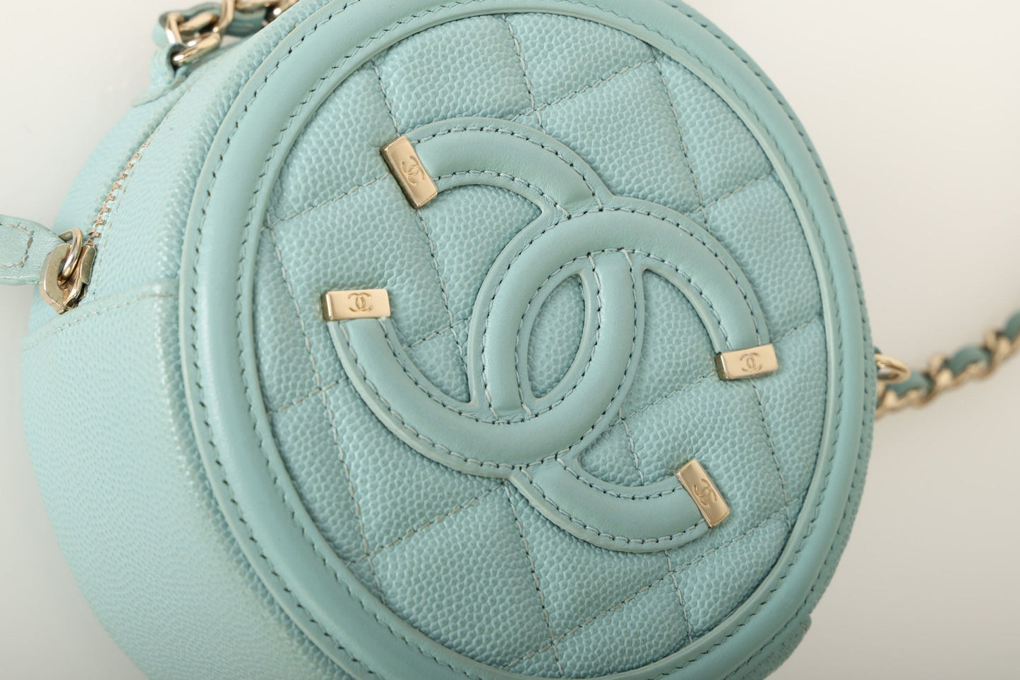 Chanel 2019 Caviar Filigree Round Crossbody