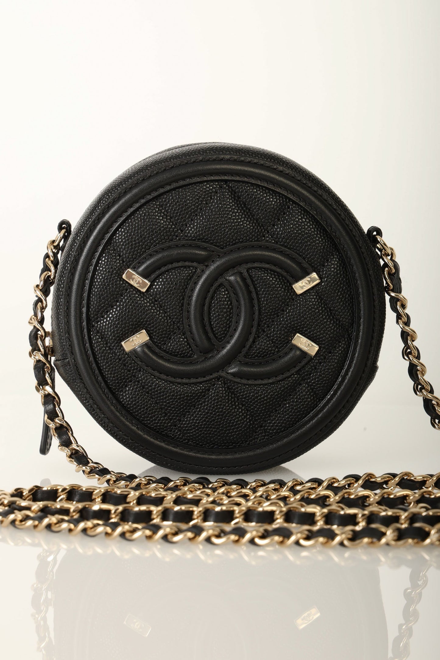 Chanel 2019 Caviar Filigree Crossbody