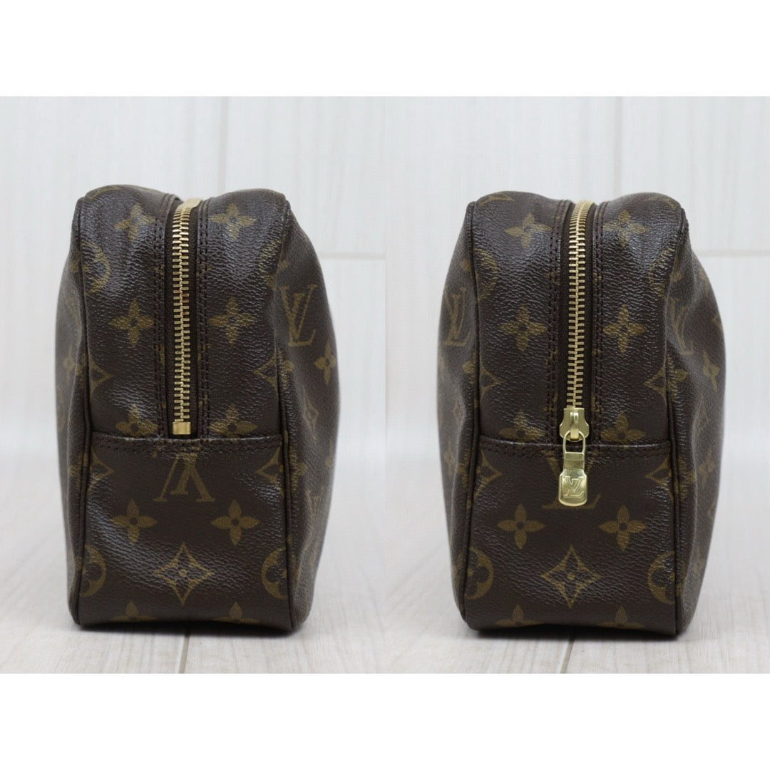 Very Good ( Rank A)｜ LV Truth Toilet 28 Monogram Makeup Pouch｜Q25052203
