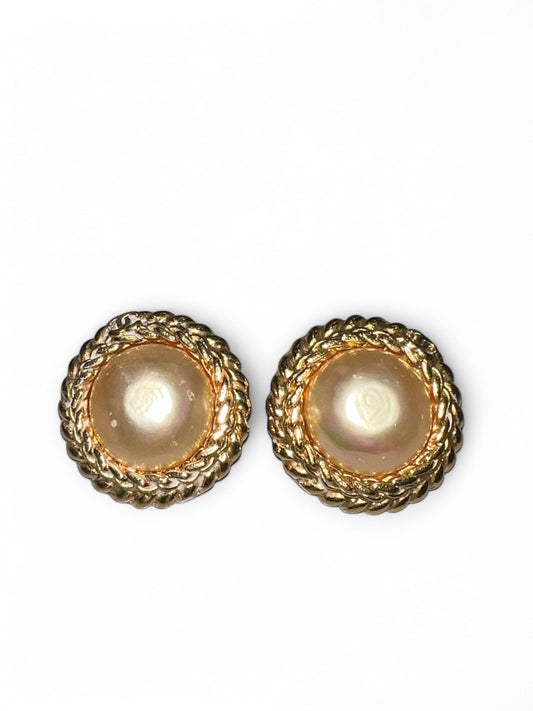 Chanel - Boucles d’oreilles Vogue à clips