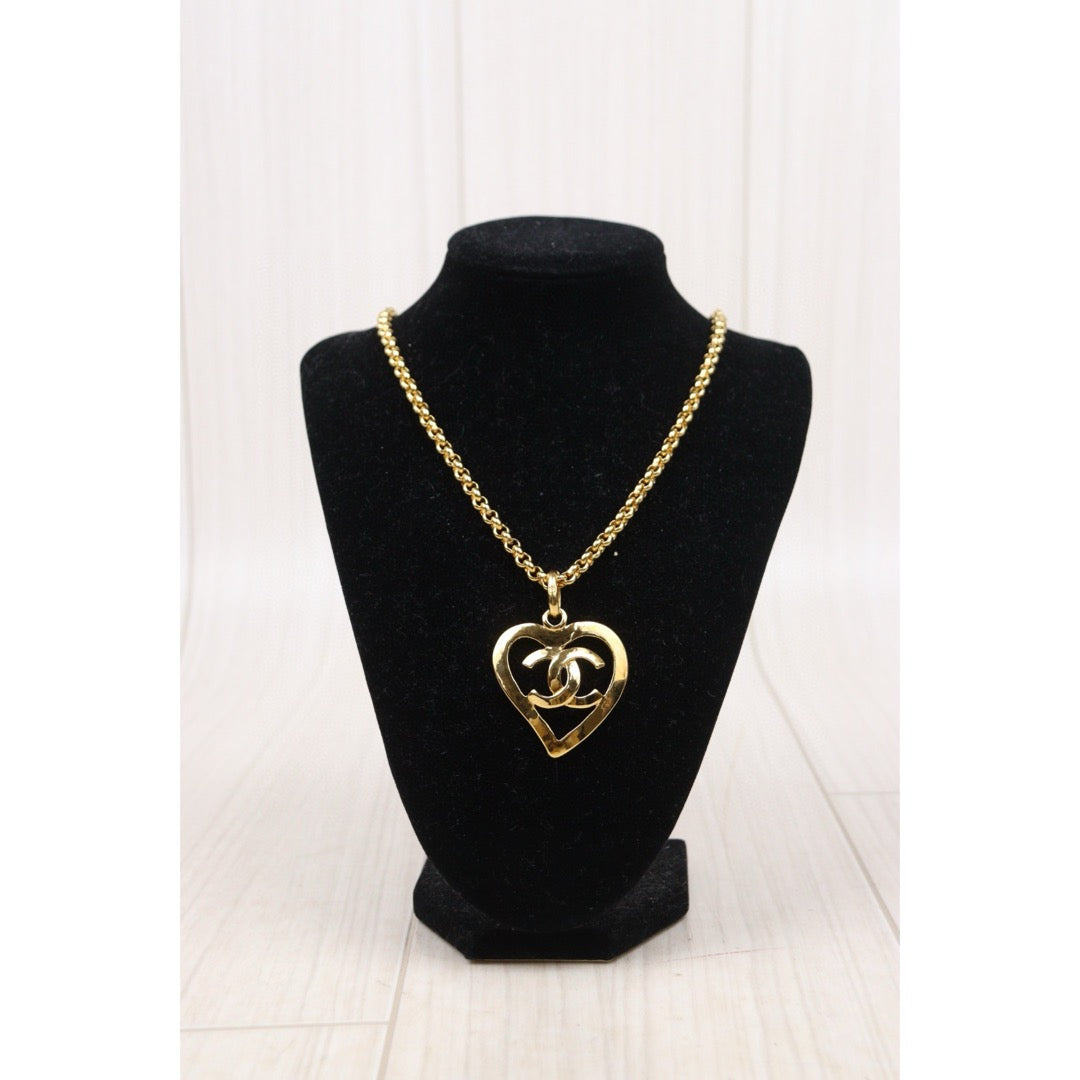 Very Good ( Rank A) ｜ CHANEL Coco Mark 24K Gold Plated Necklace｜25032710